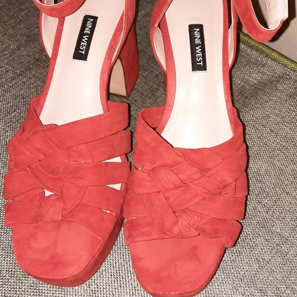 COPY - Nine West Red block heeled sandal size 9.5 - Picture 2 of 2